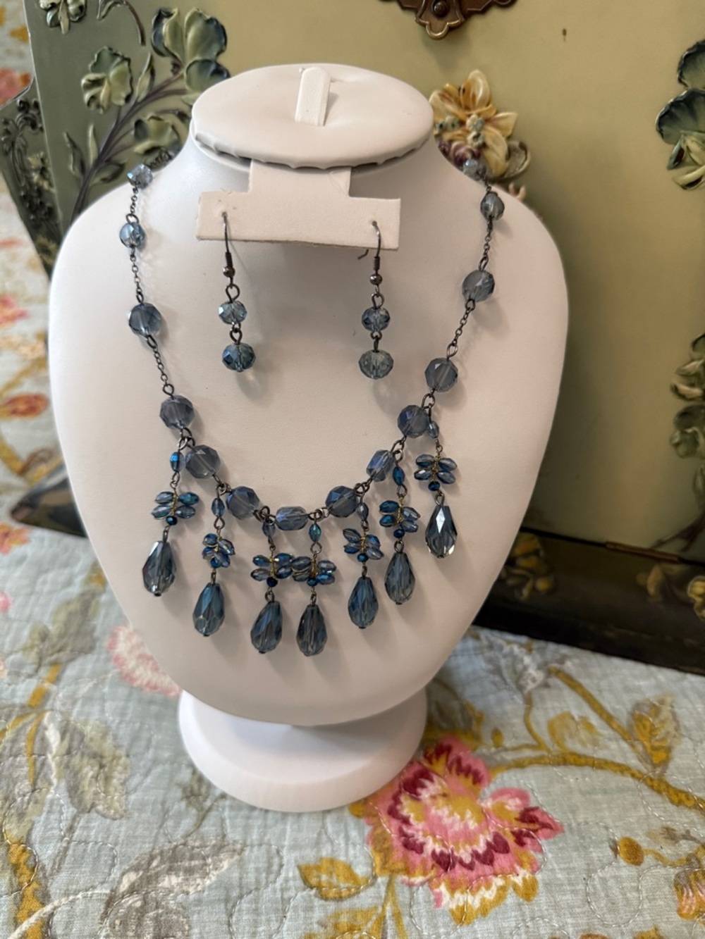 Source Unknown Blue Teardrop Fringe Necklace and Earring Set